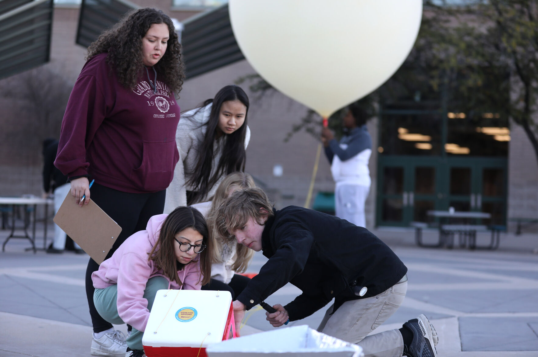 Falcon-5 balloon probe, CFHS
